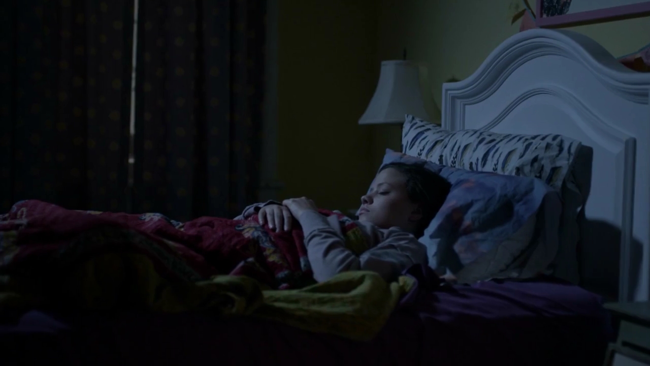 Charmed-Online-dot-nl_ShadesOfBlue2x10-2015.jpg Charmed-Online-dot-nl_ShadesOfBlue2x10-2015.jpg