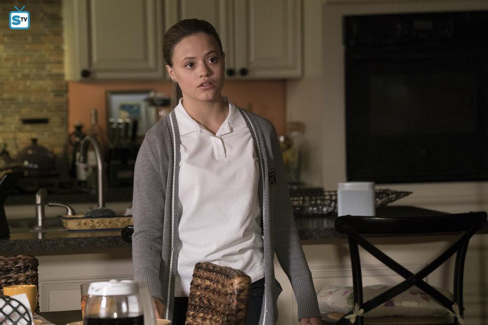 3x02-010.jpg 3x02-010.jpg