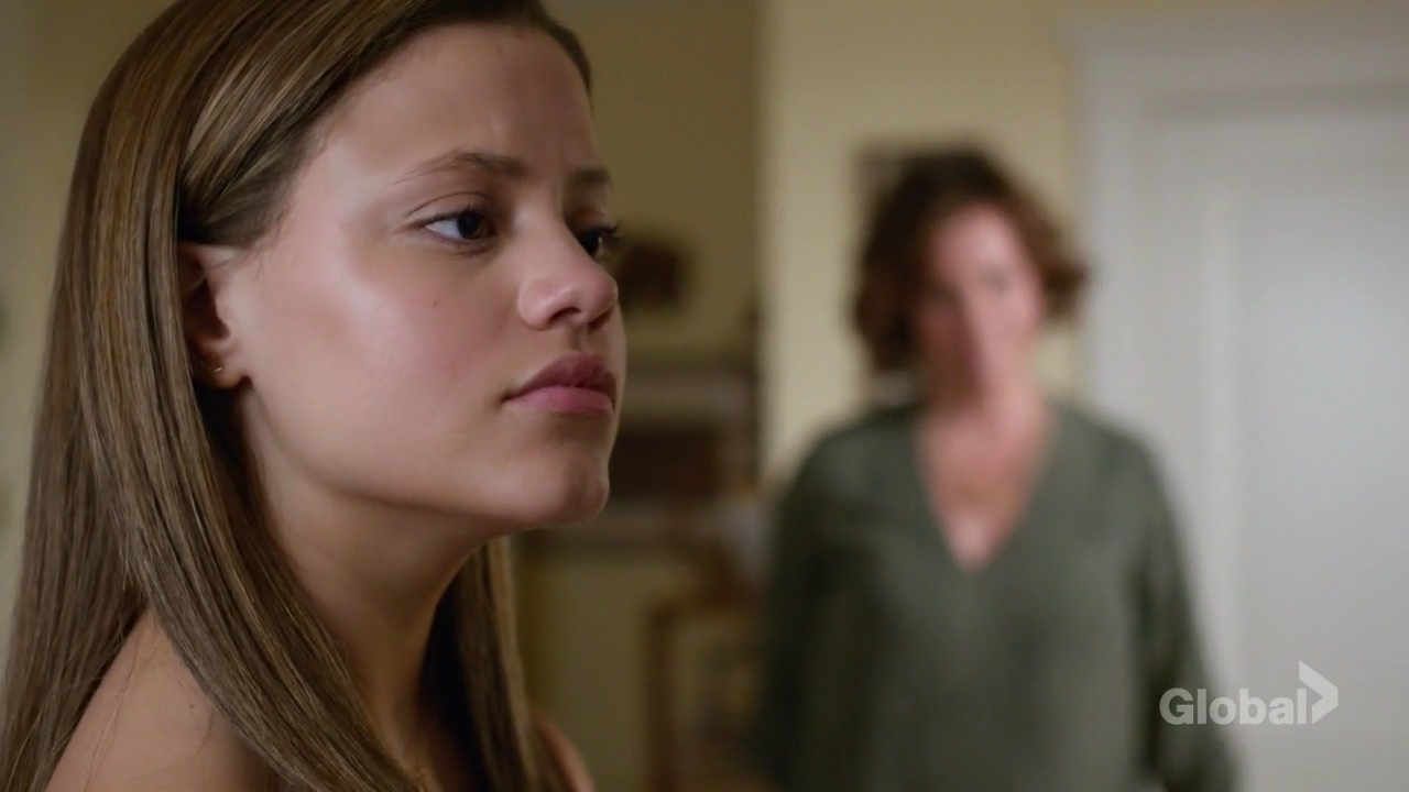 Charmed-Online-dot-nl_ShadesOfBlue3x10-2115.jpg