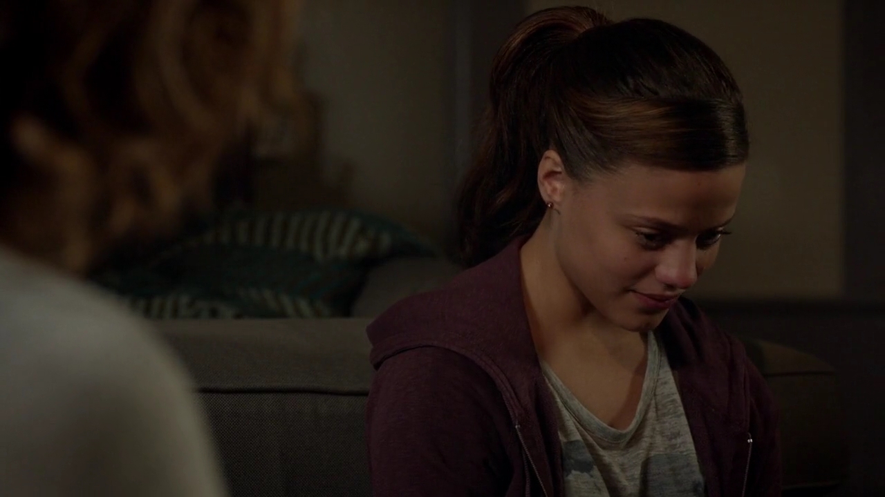 Charmed-Online-dot-nl_ShadesOfBlue1x06-1778.jpg Charmed-Online-dot-nl_ShadesOfBlue1x06-1778.jpg