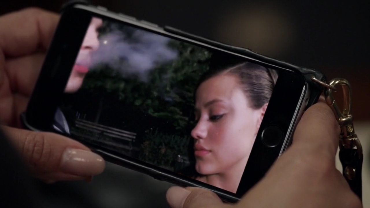 Charmed-Online-dot-nl_ShadesOfBlue1x08-1309.jpg Charmed-Online-dot-nl_ShadesOfBlue1x08-1309.jpg