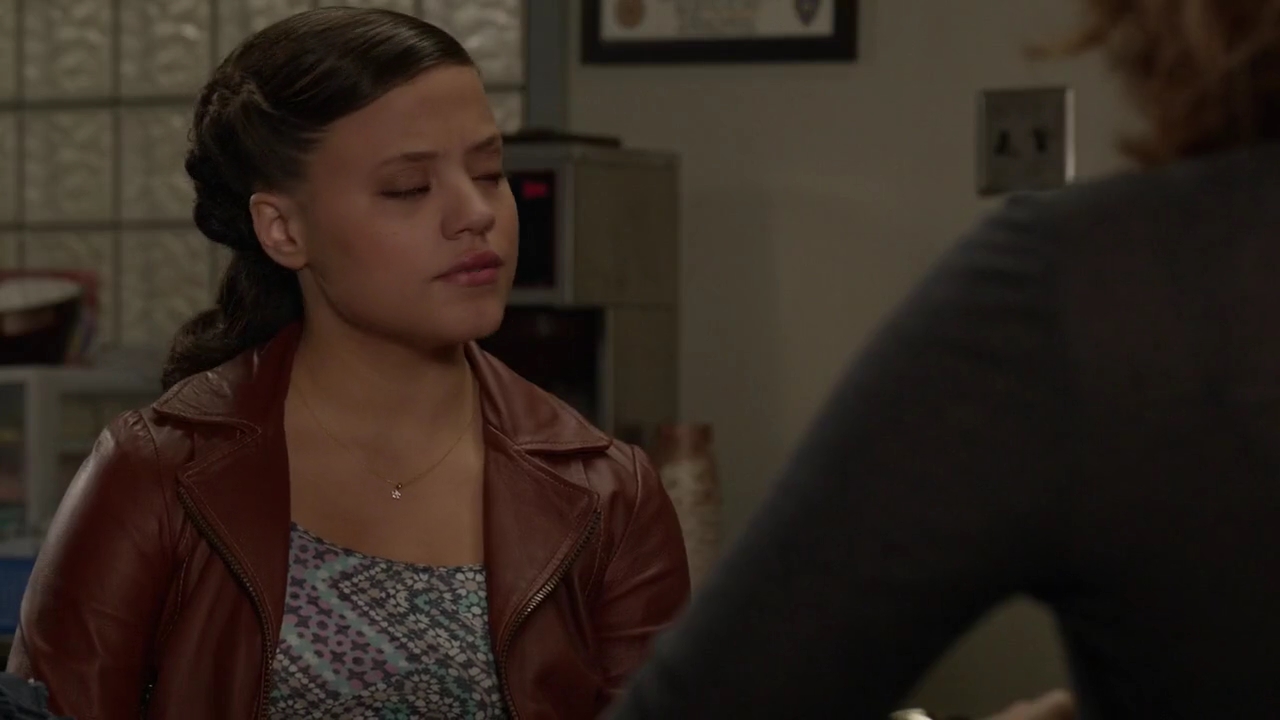 Charmed-Online-dot-nl_ShadesOfBlue1x08-1566.jpg Charmed-Online-dot-nl_ShadesOfBlue1x08-1566.jpg