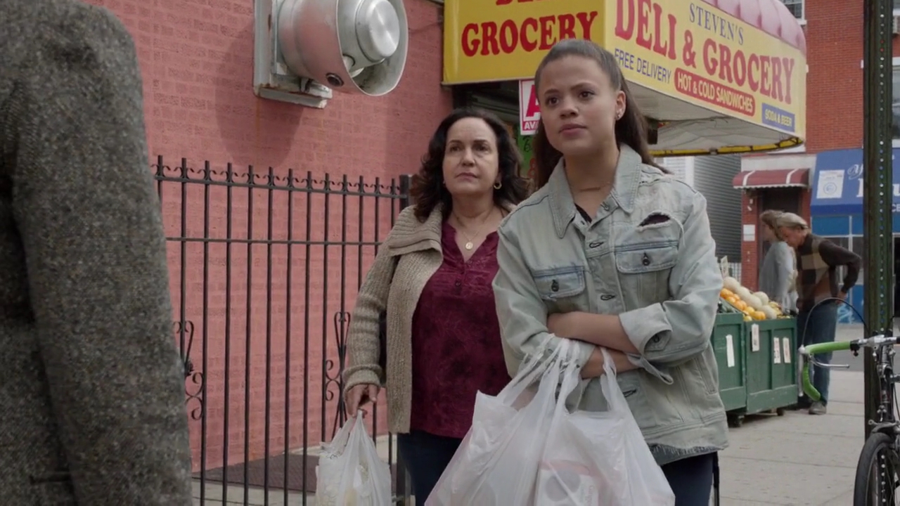 Charmed-Online-dot-nl_ShadesOfBlue1x13-0954.jpg Charmed-Online-dot-nl_ShadesOfBlue1x13-0954.jpg