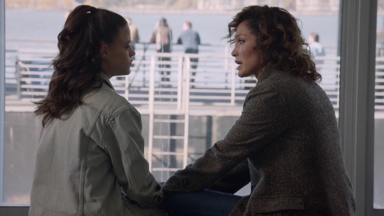 Charmed-Online-dot-nl_ShadesOfBlue1x13-1812.jpg Charmed-Online-dot-nl_ShadesOfBlue1x13-1812.jpg