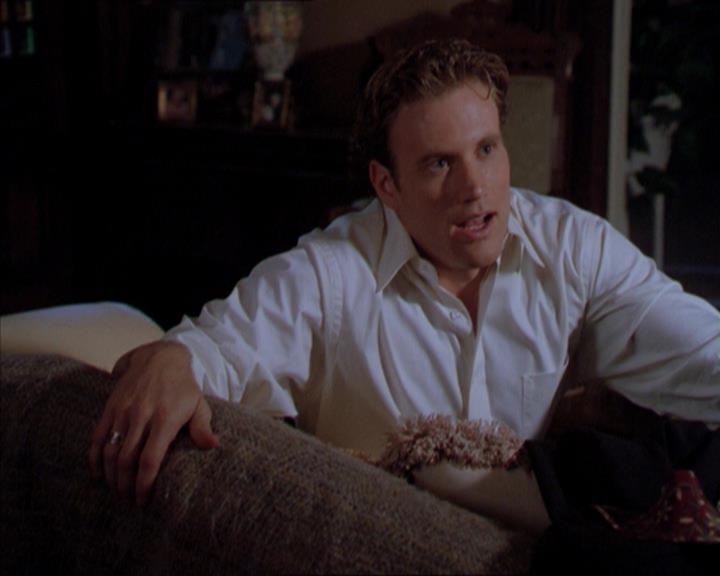 Charmed-Online_dot_net-2x01WitchTrial0028.jpg
