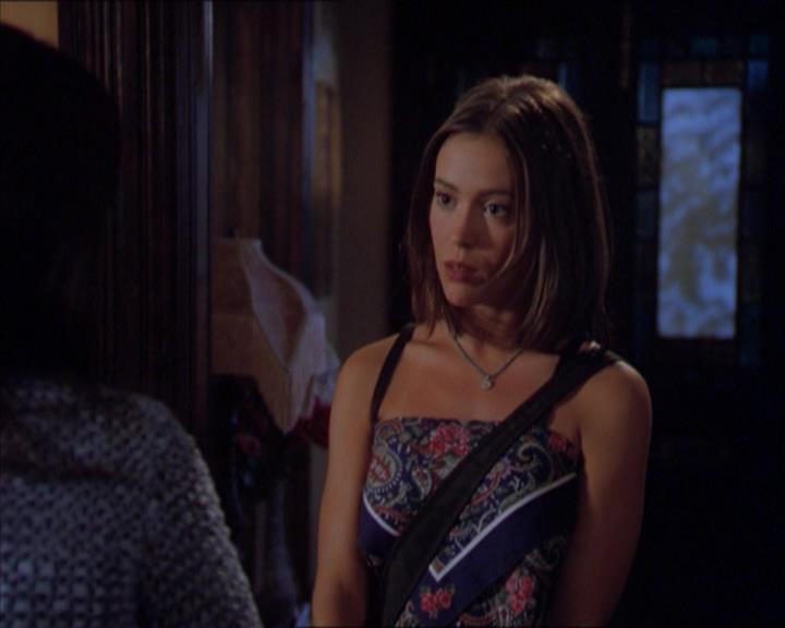 Charmed-Online_dot_net-2x01WitchTrial0051.jpg