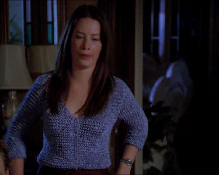 Charmed-Online_dot_net-2x01WitchTrial0063.jpg