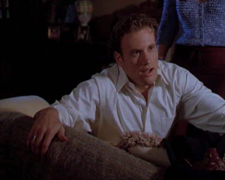 Charmed-Online_dot_net-2x01WitchTrial0065.jpg