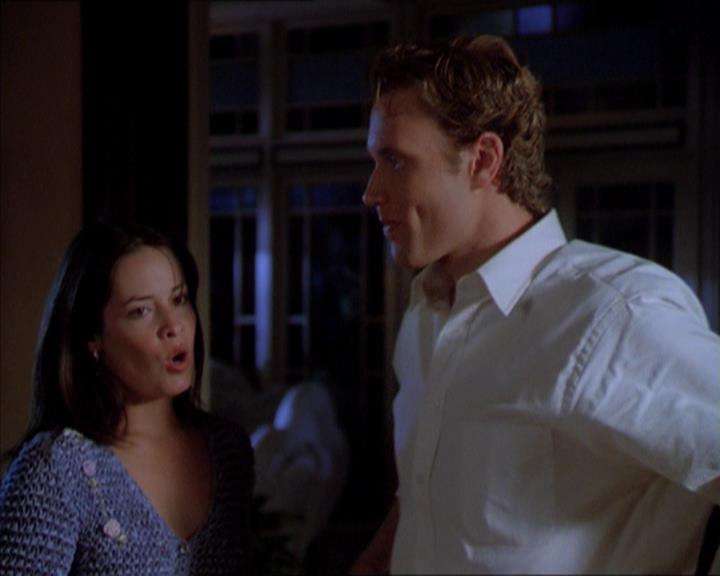Charmed-Online_dot_net-2x01WitchTrial0074.jpg