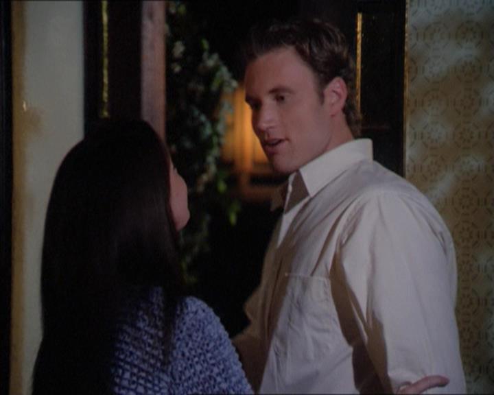 Charmed-Online_dot_net-2x01WitchTrial0086.jpg