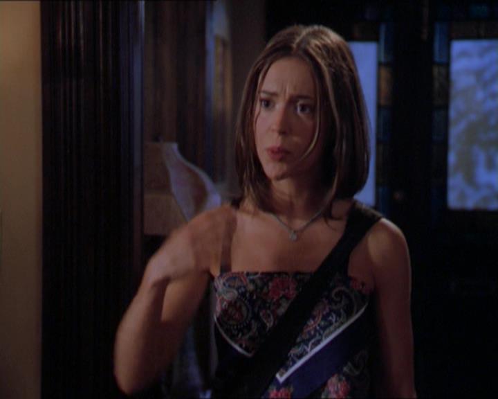 Charmed-Online_dot_net-2x01WitchTrial0115.jpg