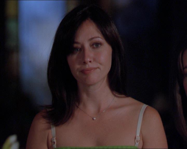 Charmed-Online_dot_net-2x01WitchTrial0143.jpg