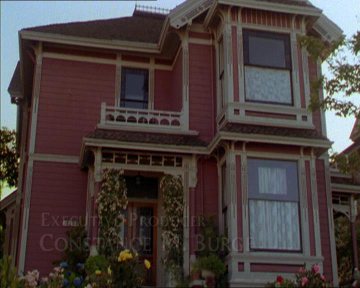 Charmed-Online_dot_net-2x01WitchTrial0288.jpg