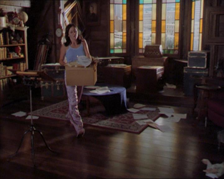 Charmed-Online_dot_net-2x01WitchTrial0296.jpg