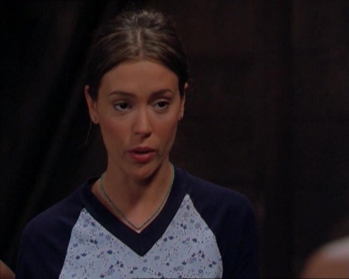 Charmed-Online_dot_net-2x01WitchTrial0323.jpg