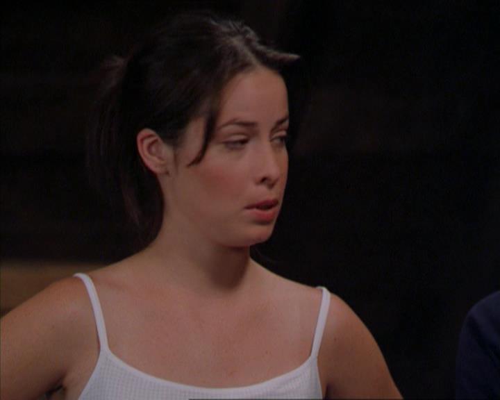 Charmed-Online_dot_net-2x01WitchTrial0336.jpg