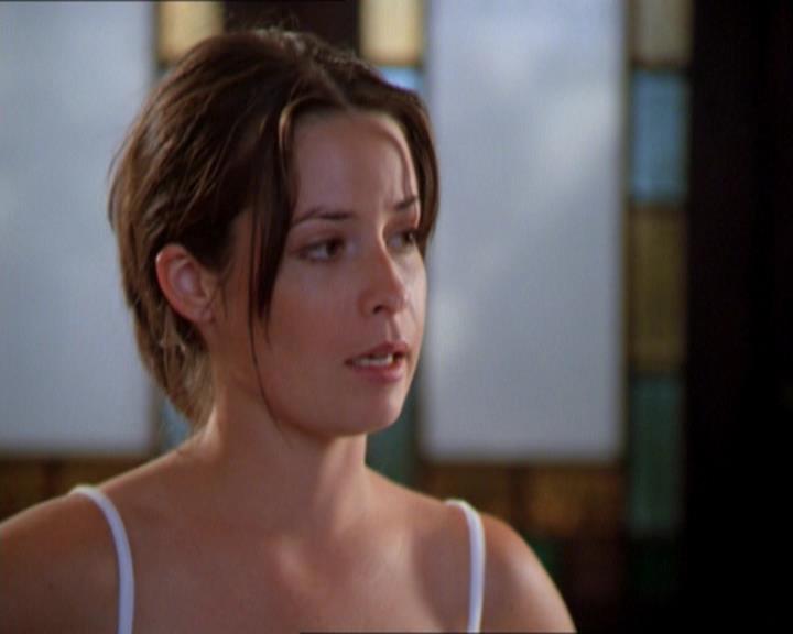 Charmed-Online_dot_net-2x01WitchTrial0434.jpg