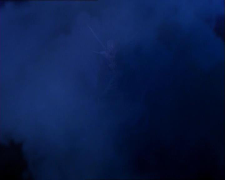 Charmed-Online_dot_net-2x01WitchTrial0439.jpg