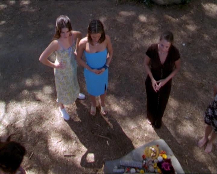Charmed-Online_dot_net-2x01WitchTrial0469.jpg