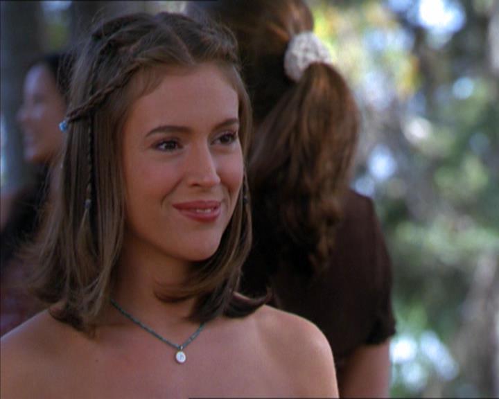 Charmed-Online_dot_net-2x01WitchTrial0540.jpg