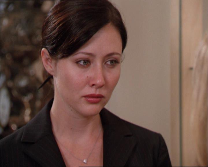 Charmed-Online_dot_net-2x01WitchTrial0662.jpg