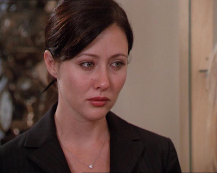 Charmed-Online_dot_net-2x01WitchTrial0664.jpg