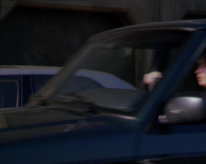 Charmed-Online_dot_net-2x01WitchTrial0673.jpg