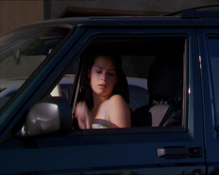 Charmed-Online_dot_net-2x01WitchTrial0679.jpg
