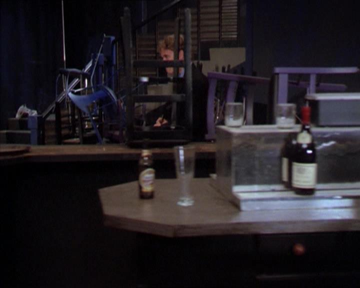 Charmed-Online_dot_net-2x01WitchTrial0689.jpg