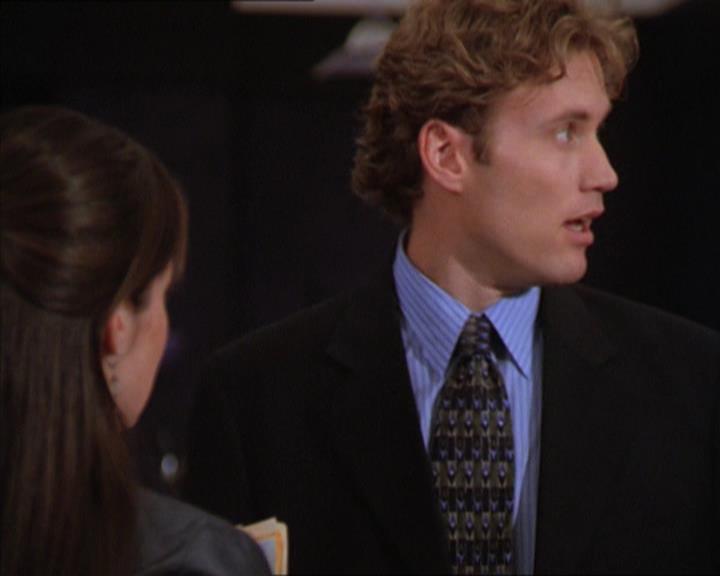 Charmed-Online_dot_net-2x01WitchTrial0700.jpg