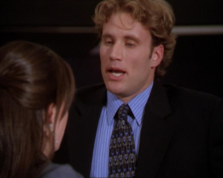 Charmed-Online_dot_net-2x01WitchTrial0714.jpg