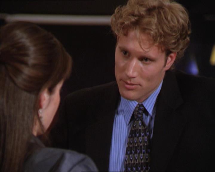 Charmed-Online_dot_net-2x01WitchTrial0729.jpg