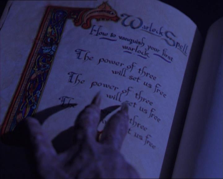 Charmed-Online_dot_net-2x01WitchTrial0774.jpg
