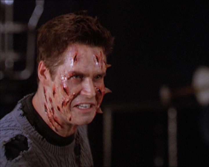 Charmed-Online_dot_net-2x01WitchTrial0840.jpg