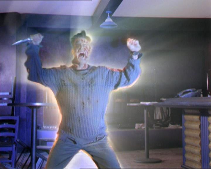 Charmed-Online_dot_net-2x01WitchTrial0867.jpg