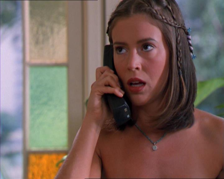 Charmed-Online_dot_net-2x01WitchTrial0881.jpg