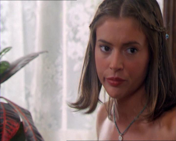 Charmed-Online_dot_net-2x01WitchTrial0989.jpg