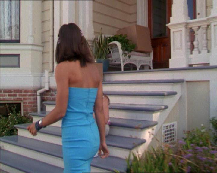 Charmed-Online_dot_net-2x01WitchTrial0996.jpg