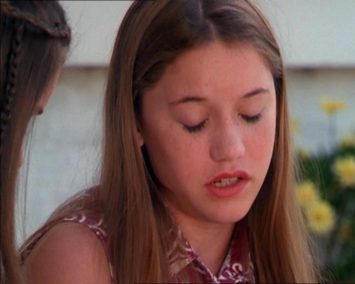 Charmed-Online_dot_net-2x01WitchTrial1055.jpg