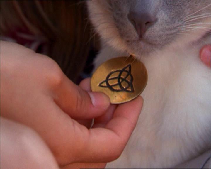 Charmed-Online_dot_net-2x01WitchTrial1060.jpg