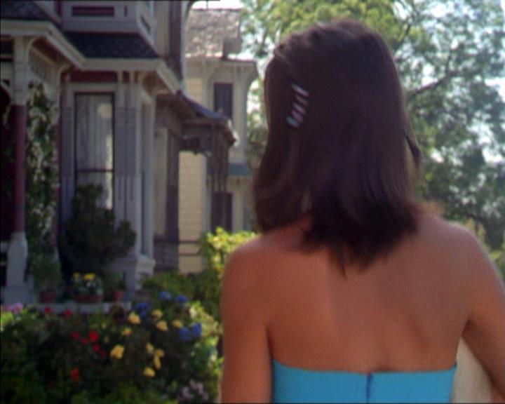 Charmed-Online_dot_net-2x01WitchTrial1082.jpg