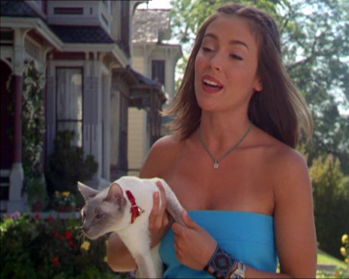 Charmed-Online_dot_net-2x01WitchTrial1084.jpg