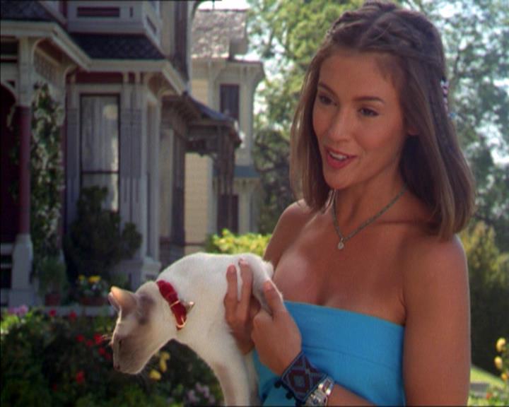 Charmed-Online_dot_net-2x01WitchTrial1096.jpg