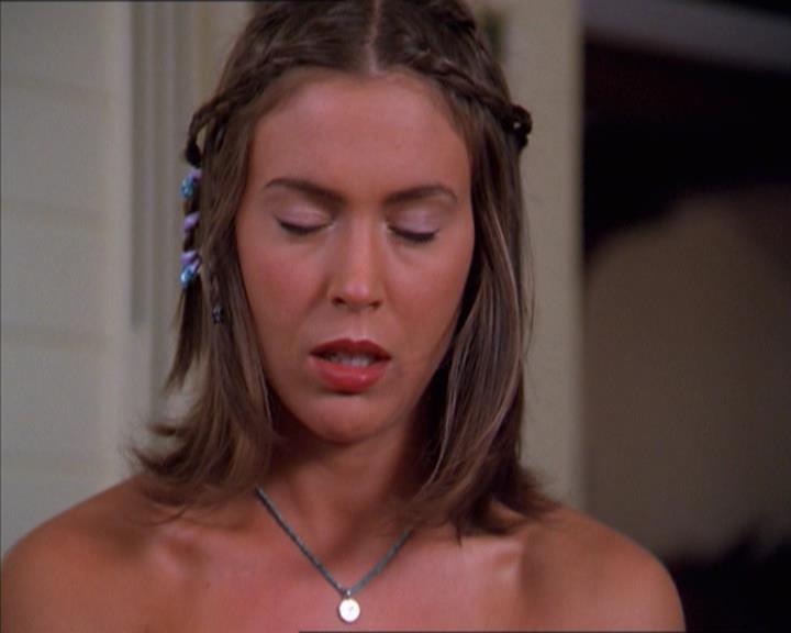Charmed-Online_dot_net-2x01WitchTrial1169.jpg