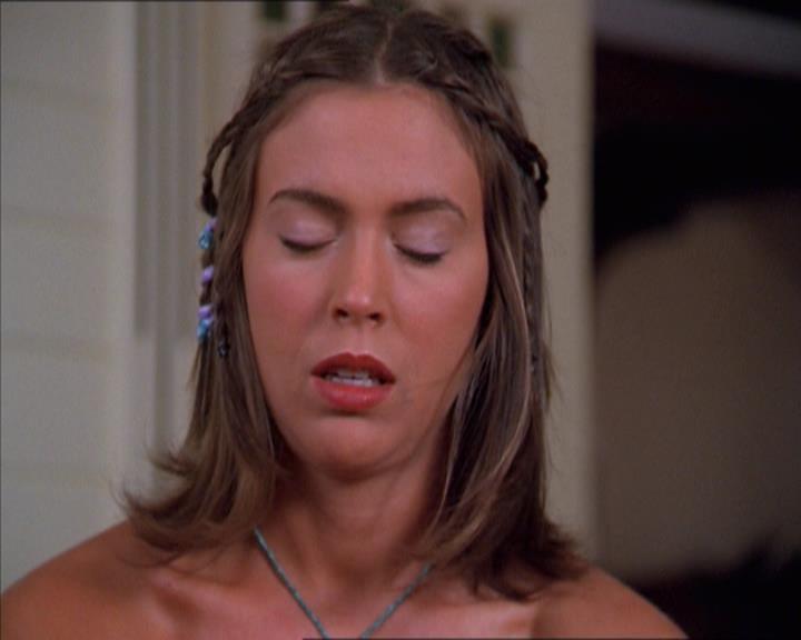 Charmed-Online_dot_net-2x01WitchTrial1173.jpg