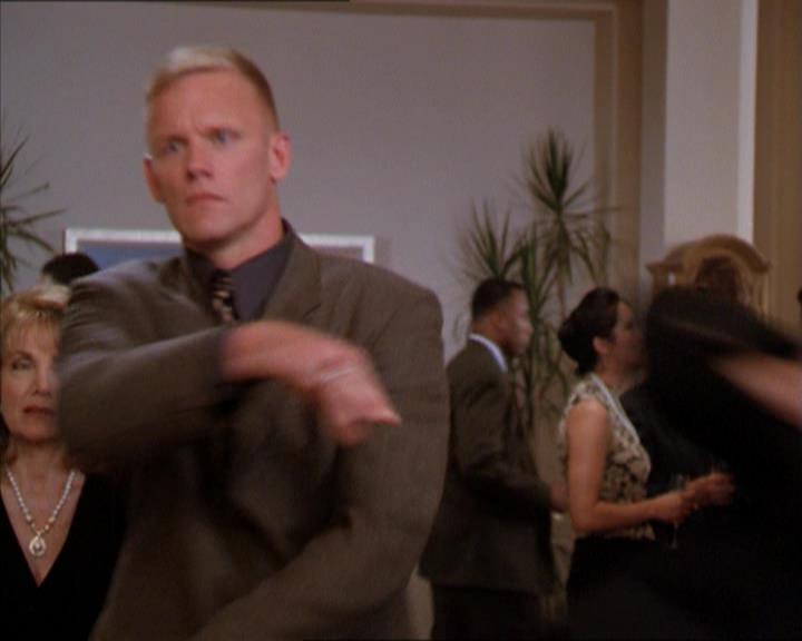 Charmed-Online_dot_net-2x01WitchTrial1341.jpg