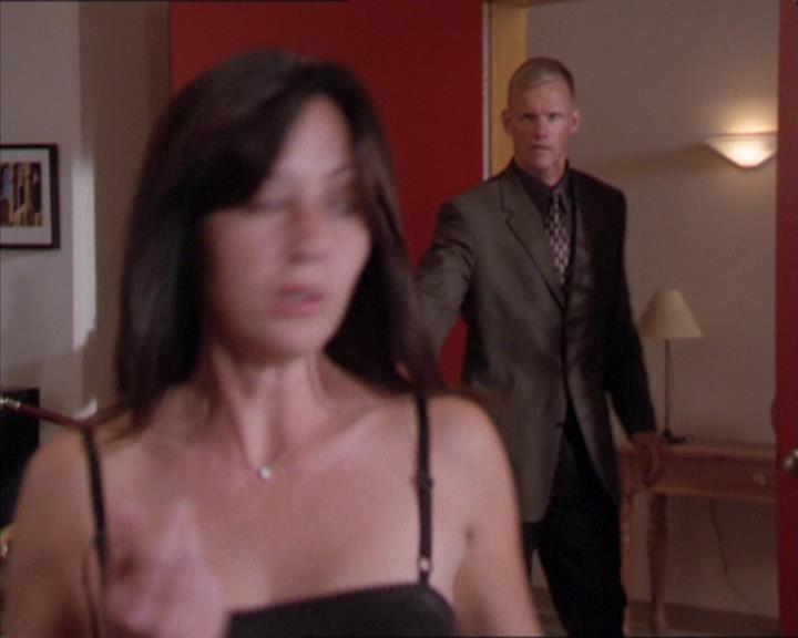 Charmed-Online_dot_net-2x01WitchTrial1345.jpg