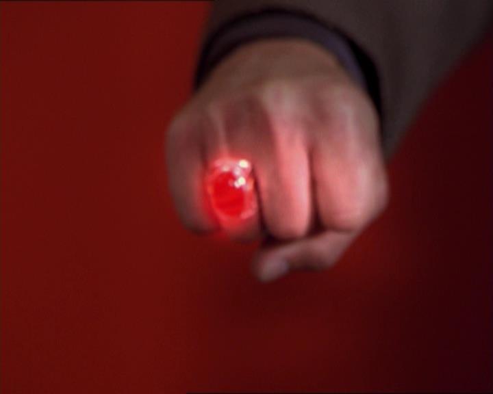 Charmed-Online_dot_net-2x01WitchTrial1359.jpg