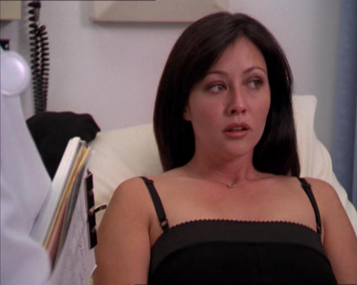 Charmed-Online_dot_net-2x01WitchTrial1401.jpg