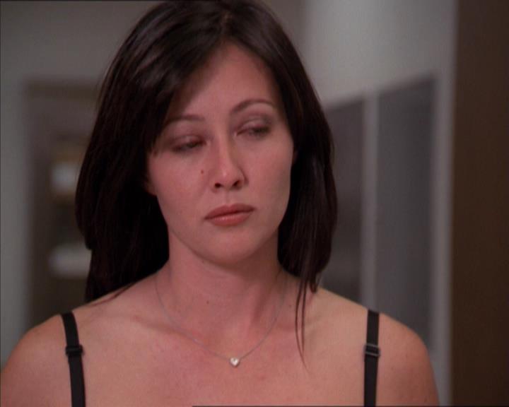 Charmed-Online_dot_net-2x01WitchTrial1447.jpg